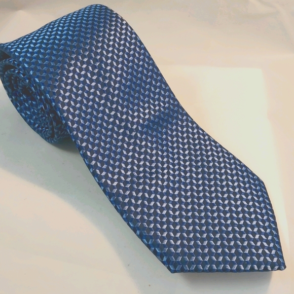 Michael Kors men's silk tie dark/light blue cubist